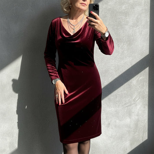 👗Damklänning med Glittrande Långa Ärmar✨