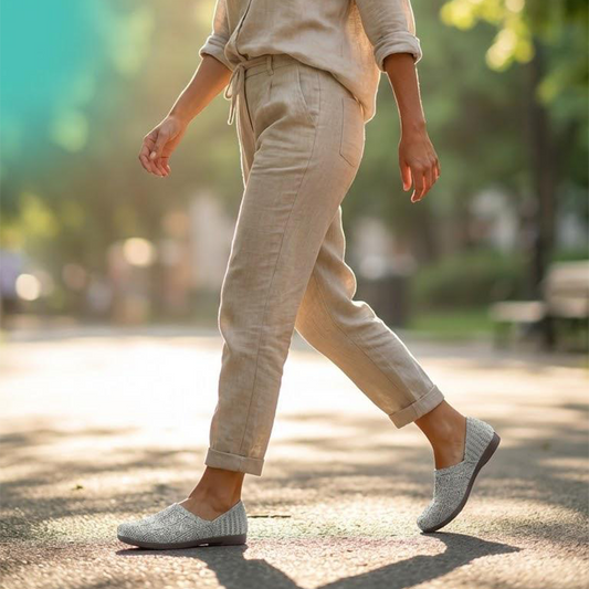 👡 50% RABATT NU! 🌿 Kvinnors Andningsbara Vävda Slip-On Flats – Andningsbar Stickad Ovandel, Flexibel Halksäker Sula & Dämpad Innermak – Heldagskomfort ✨